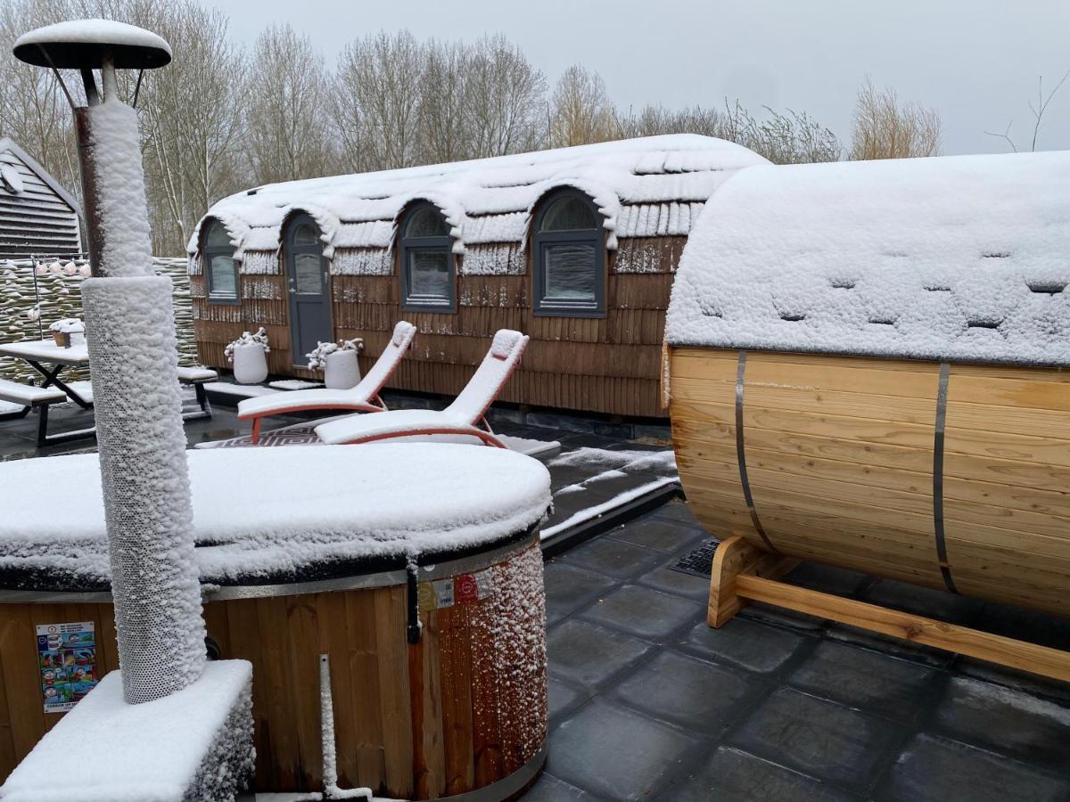 Bed & Wellness Klein Knorrestein With Private Hottub And Sauna And Tandembike Rental Included In Price Almere Luaran gambar