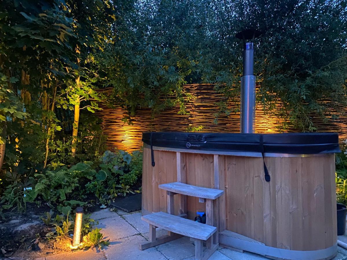 Bed & Wellness Klein Knorrestein With Private Hottub And Sauna And Tandembike Rental Included In Price Almere Luaran gambar